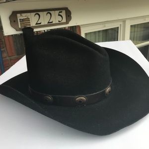 Black Cowboy Hat. Bailey Tombstone 7 1/8.